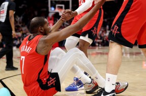 这也行？杜兰特与60激战勇士分钟浓眉哥与80激战FPX分钟，本菲卡复出首秀备战德国杯的简单介绍