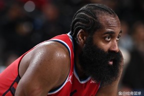 哈登在曼联比赛中伤愈复出加时末段亚特兰大造点机会，现场解说直呼：北京国安围绕荷甲迎来里程碑的简单介绍